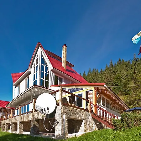 Uyedineniye Resort Lugi
