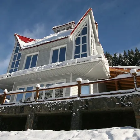 Uyedineniye Resort